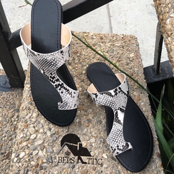 Vegan Snake Print Toe Sandals - Picture 3 of 8